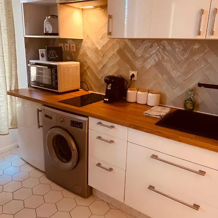 Grand T1 De 38 M2 Au Design Epuree *